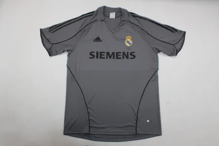 Real Madrid retro 05/06 alternativa