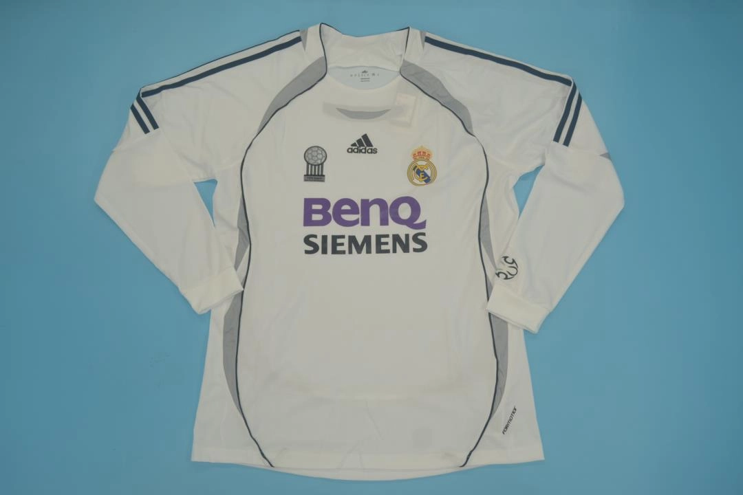 Retro-Clubes-Real-Madrid-06-07-manga-larga-local-portada Real Madrid retro manga larga 06/07 local - Imagen 1