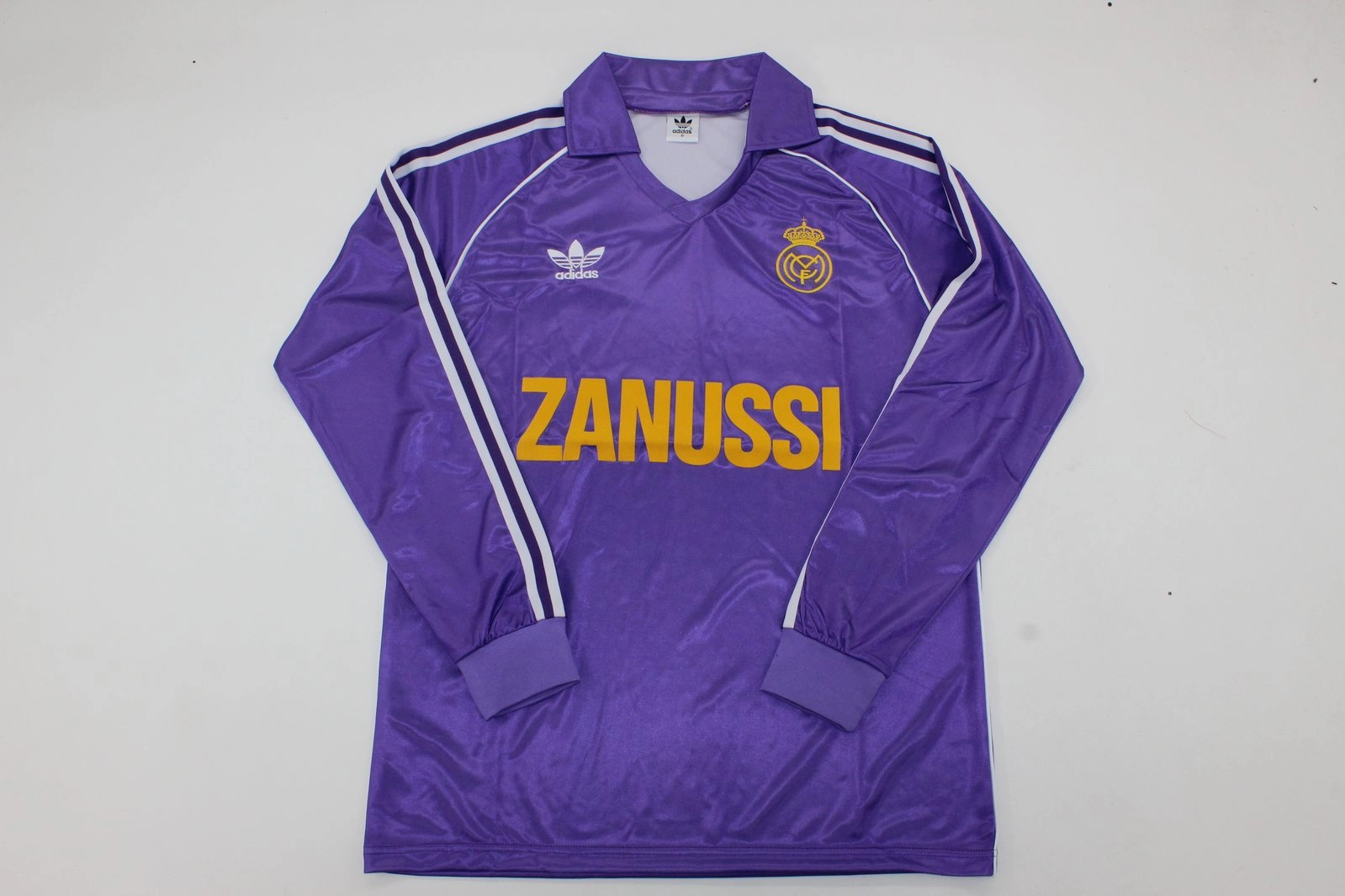 Retro-Clubes-Real-Madrid-84-85-manga-larga-portada Real Madrid retro manga larga 84/85 - Imagen 1