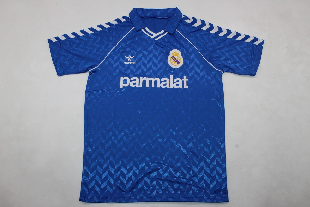 Retro-Clubes-Real-Madrid-86-88-visitante-portada Real Madrid retro 86/88 visitante - Imagen 1
