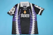 Real Madrid retro 97/98 alternativa - Imagen 12