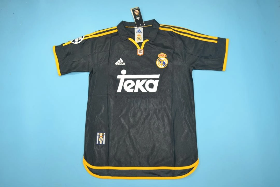 Retro-Clubes-Real-Madrid-99-00-visitante-portada Real Madrid retro 99/00 - Imagen 1