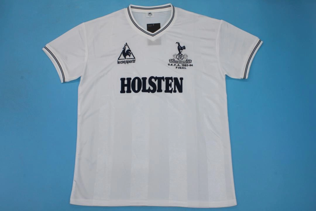 Retro-Clubes-Tottenham-83-84-portada Tottenham retro 83/84 - Imagen 1