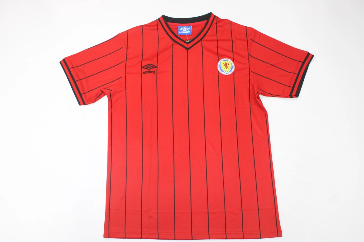 Retro-Escocia-1982-visitante-portada Escocia retro 1982 visitante - Imagen 1