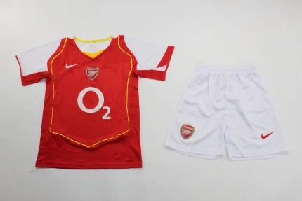 Kit de niño Arsenal retro 04/05