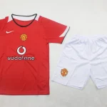 Kit de niño Manchester United retro 04/06