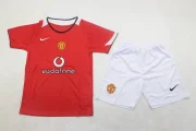 Kit de niño Manchester United retro 04/06