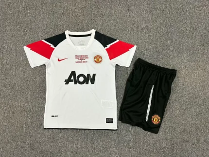 Kit de niño Manchester United retro 10/11 visitante