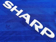 Kit de niño Manchester United retro 86/88 - Imagen 4