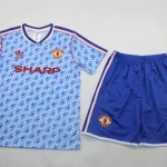 Kit de niño Manchester United retro 90/92