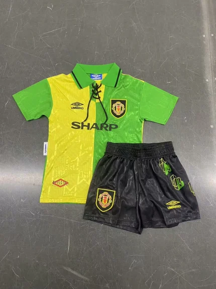 Kit de niño Manchester United retro 93/94 alternativa