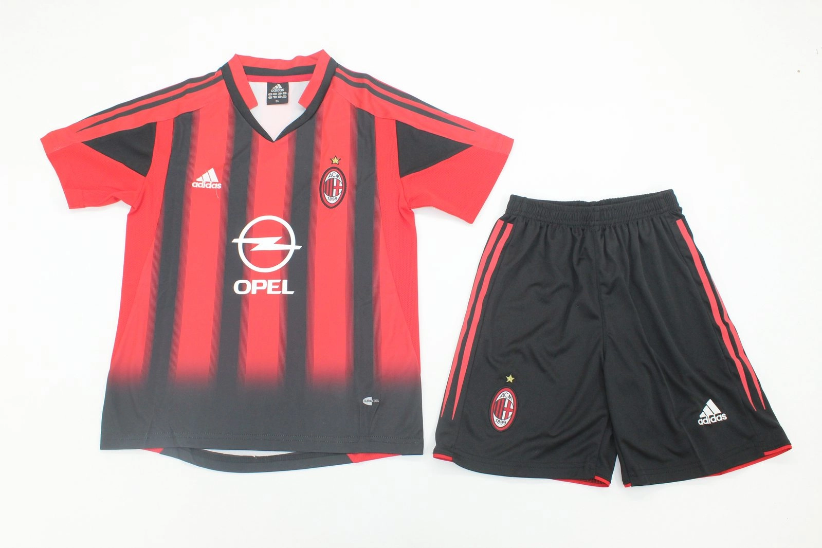Retro-Kit-de-Niño-Milan-04-05-portada Kit de niño Milan retro 04/05 - Imagen 1
