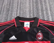 Kit de niño Milan retro 98/99 visitante - Imagen 6