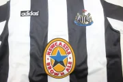 Kit de niño Newcastle United retro 96/97 - Imagen 15