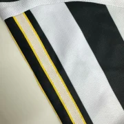 Kit de niño Newcastle United retro 97/99 - Imagen 2