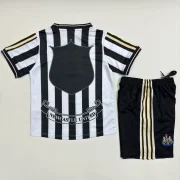 Kit de niño Newcastle United retro 97/99 - Imagen 7