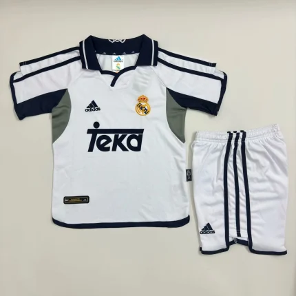 Kit de niño Real Madrid retro 00/01