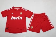 Kit de niño Real Madrid retro 11/12 alternativa