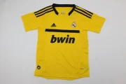 Kit de niño Real Madrid retro 11/12 portero amarillo - Imagen 17