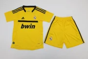 Kit de niño Real Madrid retro 11/12 portero amarillo