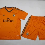 Kit de niño Real Madrid retro 13/14 alternativa