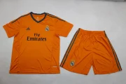 Kit de niño Real Madrid retro 13/14 alternativa