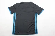 Kit de niño Real Madrid retro 17/18 visitante - Imagen 5