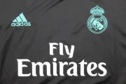 Kit de niño Real Madrid retro 17/18 visitante - Imagen 10