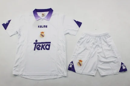 Kit de niño Real Madrid retro 97/98 local