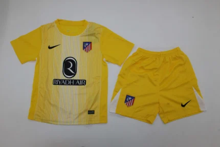 Kit de niño Atlético de Madrid portero color amarillo 25/26