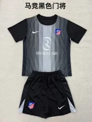 Kit de niño Atlético de Madrid portero color negro 25/26