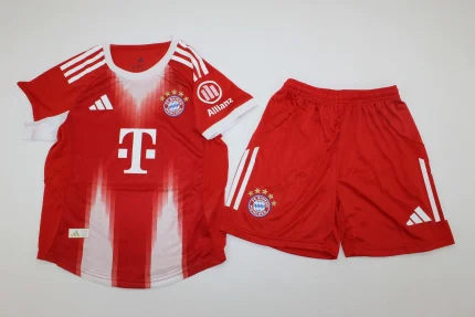 Kit de niño Bayern Münich local versión jugador 25/26
