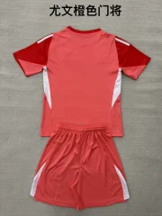 Kit de niño Juventus portero color rojo 25/26 - Imagen 2