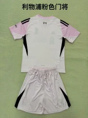 Kit de niño Liverpool portero color rosa 25/26 - Imagen 2