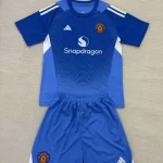 Kit de niño Manchester United portero color azul 25/26