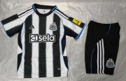 Kit de niño Newcastle United local 25/26