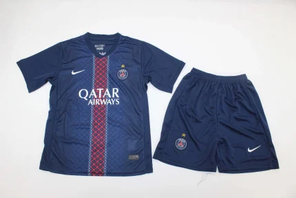 Kit de niño PSG local con estrella 25/26