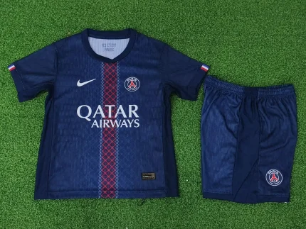 Kit de niño PSG local versión jugador 25/26