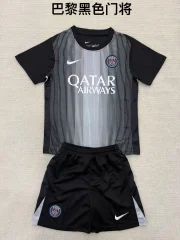 Kit de niño PSG portero color negro 25/26