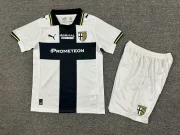Kit de niño Parma local 25/26
