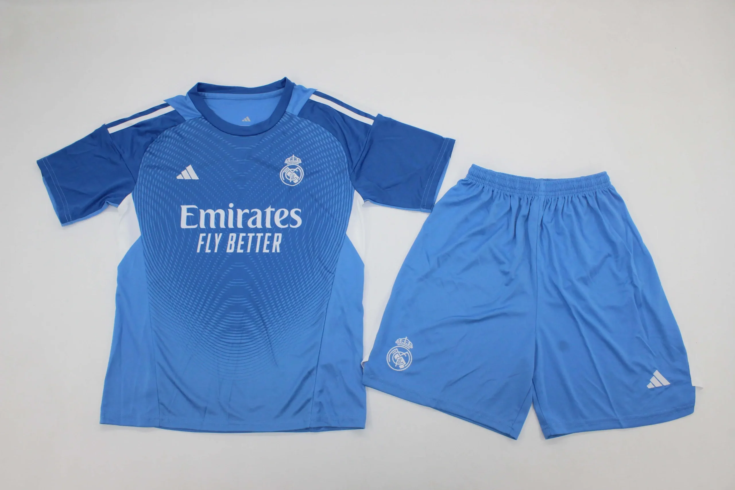 TallaNino-Kit-de-Nino-Real-Madrid-portero-color-azul-portada-1.webp Kit de niño Real Madrid portero color azul 25/26 - Imagen 1