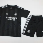 Kit de niño Real Madrid portero color negro 25/26