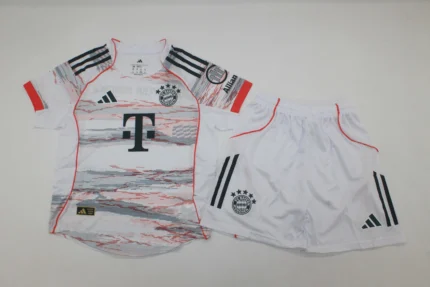 Kit de niño Bayern Münich visitante versión jugador 25/26