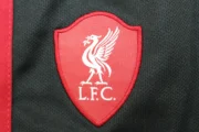 Kit de niño Liverpool visitante 25/26 - Imagen 9