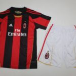 Kit de niño Milan retro 10/11