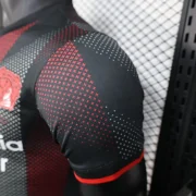 Bayer Leverkusen local 25/26 versión jugador - Imagen 2