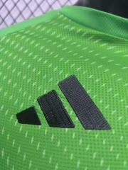 Liverpool portero 25/26 versión jugador - Imagen 7