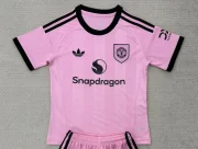Manchester United portero color rosa 25/26