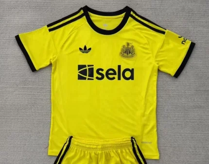 Newcastle United portero color amarillo 25/26