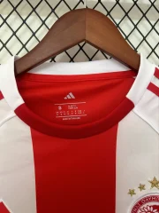 Olympiacos local 25/26 - Imagen 4